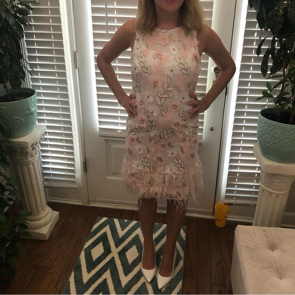 Beautiful dress for bridal or baby shower size 4/small - Picture 2 of 4